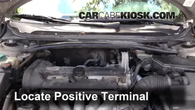 2001 Volvo V70 2.4L 5 Cyl. Batterie Début de saut